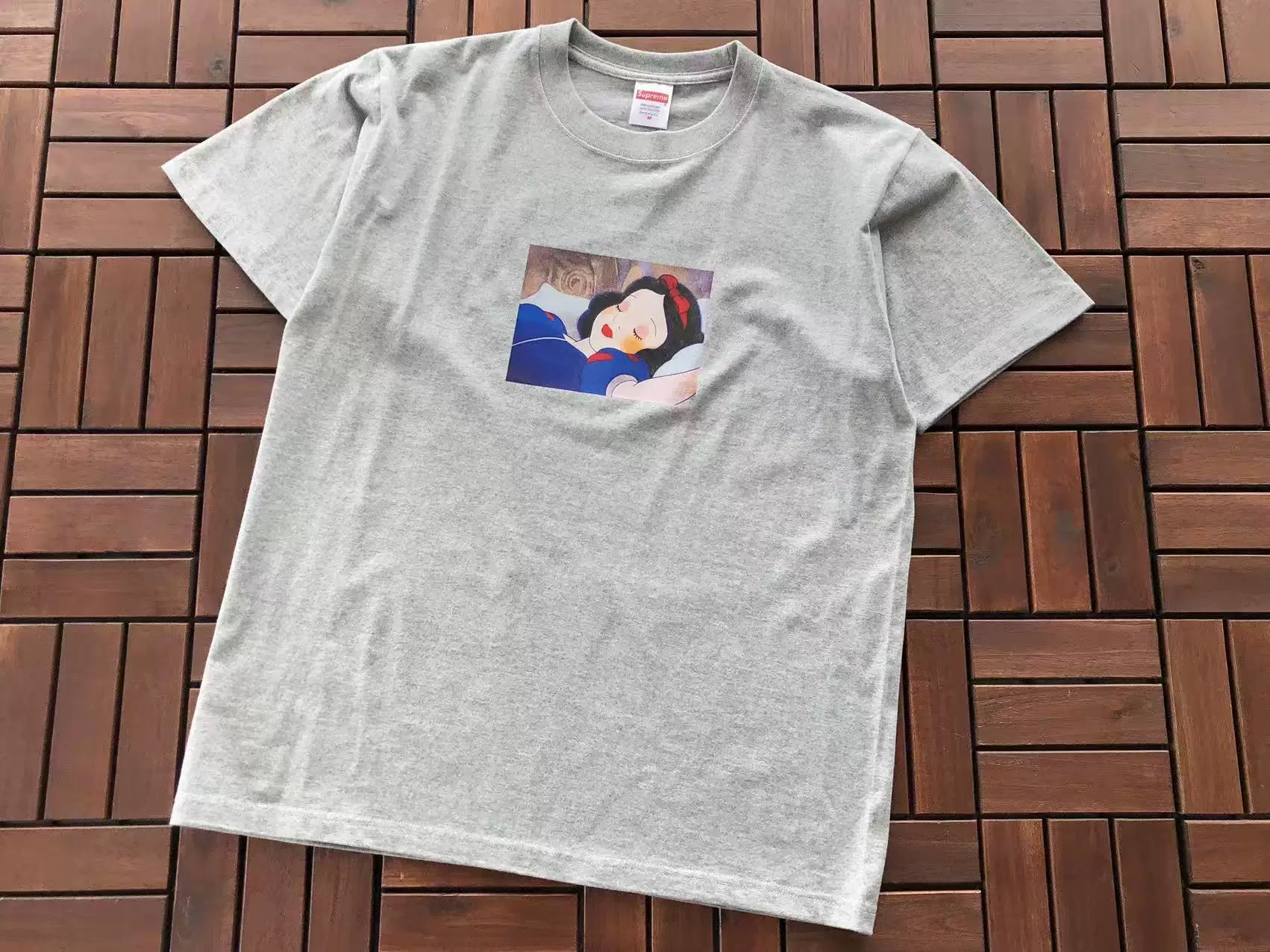 Supreme Snow White Graphic T-Shirt - Heather Grey