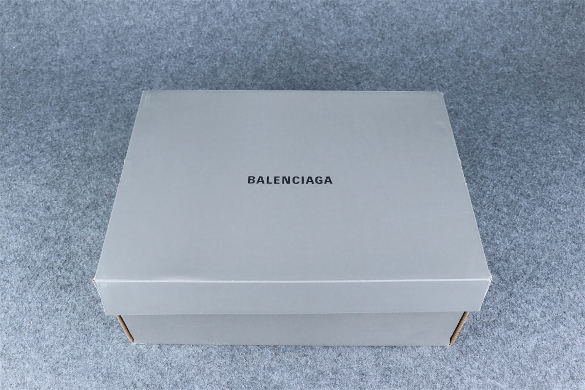 Balenciaga Wmns Runner Sneaker 'Worn-Out - White Blue Pink'